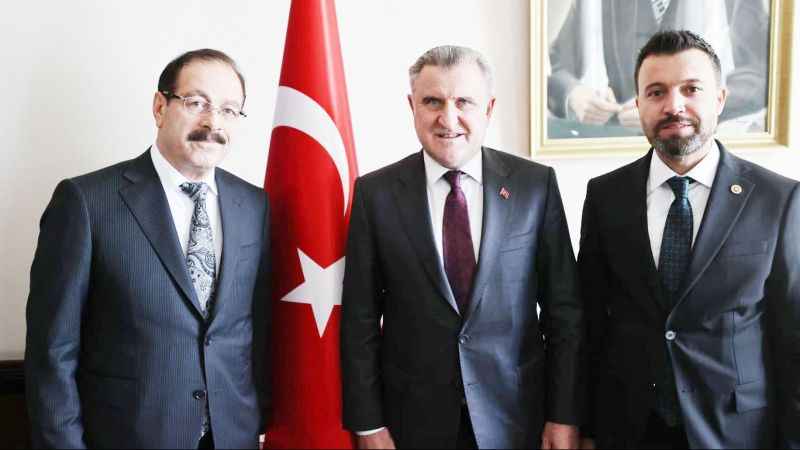 AK Parti Yozgat Milletvekilleri Abdülkadir Akgül ile Süleyman Şahan Gençlik ve Spor Bakanı Osman Aşkın Bak ile görüştü Yozgat Stadyumu gündeme geldi mi?