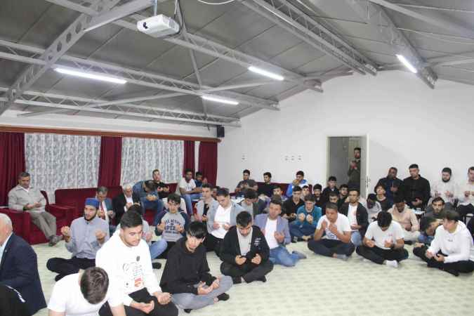 İlim Yayma Cemiyeti 72 yaşında: Yozgat'ta düzenlenen program yoğun ilgi gördü