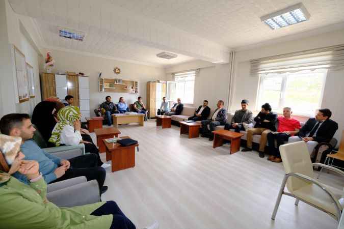 Yozgat'ın Akdağmadeni Belediye Başkanı Yalçın: Bizim önceliğimiz eğitim