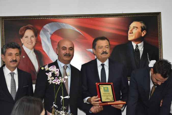 Yozgat İYİ parti İl Başkanlığı'nda Devir teslim töreni: Taştan dönemi resmen başladı