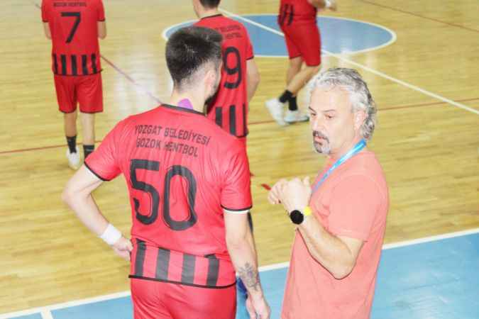 Yozgat Son dakika. Yozgat Belediyesi Bozok Hentbolspor mağlubiyetle başladı
