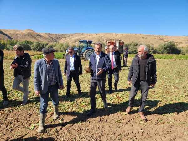 Yozgat Son dakika. İYİ Parti Yozgat Milletvekili Lutfullah Kayalar çiftçinin sorunlarına dikkat çekti! Ekim yapmak istemiyor