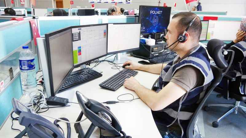 Yozgat'ta 112 Acil Çağrı Merkezi'ne Düğünden Pasta Tarifine İlginç İhbarlar!