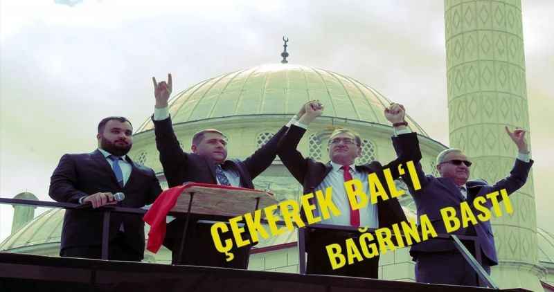 ÇEKEREK BAL'I BAĞRINA BASTI