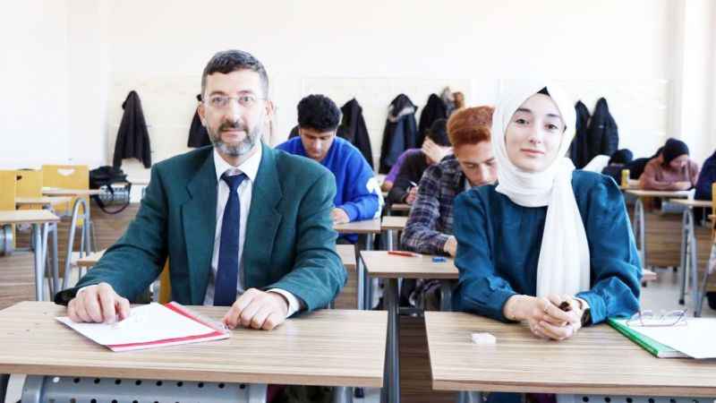 Yozgat'ta Eşsiz bir Hikaye: Baba ve Kızı Üniversite Sınavında Aynı Bölümü Kazandı
