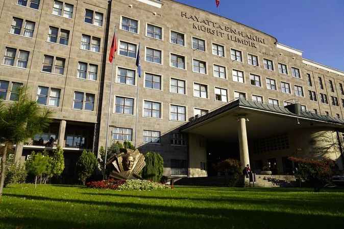 Üniversite deryası Ankara: işte okulunuz!