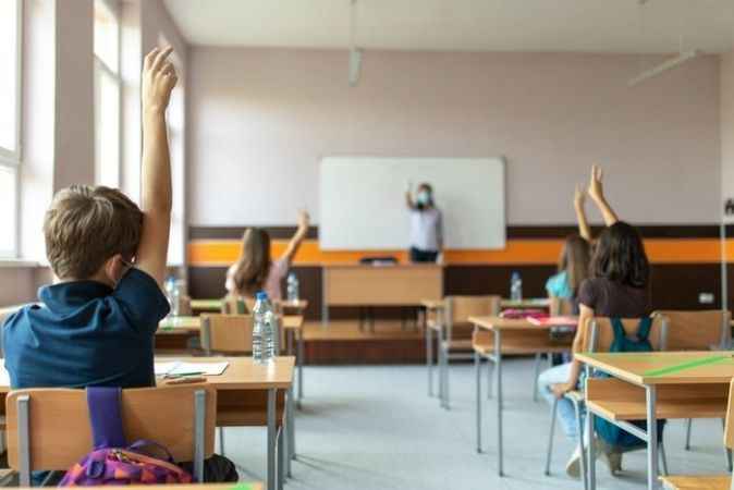 Öğrenciler Tatil Yaparken: Öğretmenlere Ara Tatilde Seminer Sürprizi