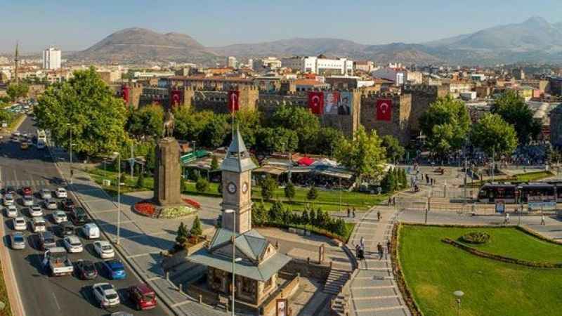 Türkiye'nin İkincil Nüfus Haritası Yeniden Çizildi! Kayserililer, Kırşehir'i Mi Ele Geçiriyor?