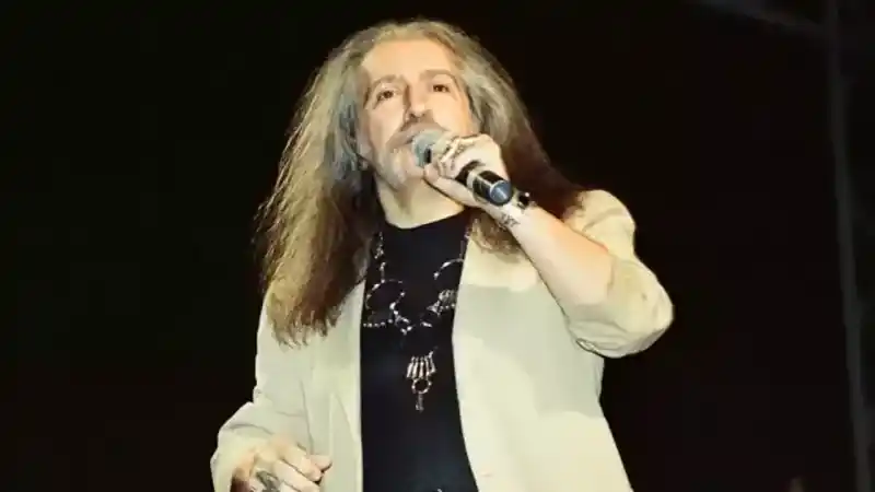 Barış Manço kaç yaşında öldü?