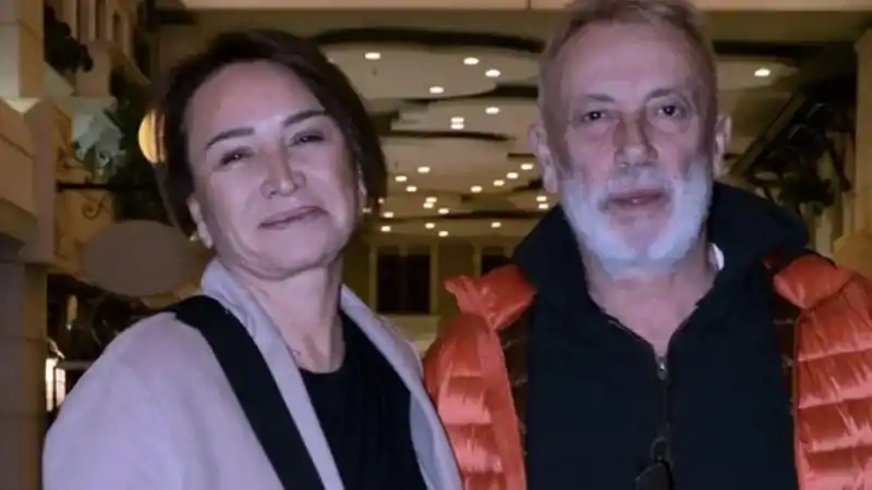 Demet Akbağ Eşi Neden Öldü?