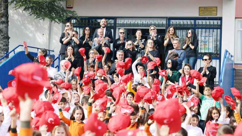Öğrencilere Başkan sürprizi Büyük mutluluk yaşadılar