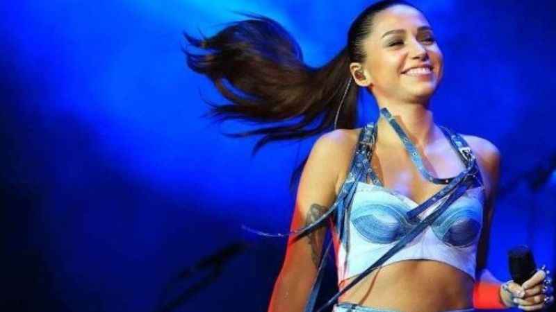 Ücretsiz Zeynep Bastık Konserine Gidin Coşkuyu Dorukta Yaşayın!
