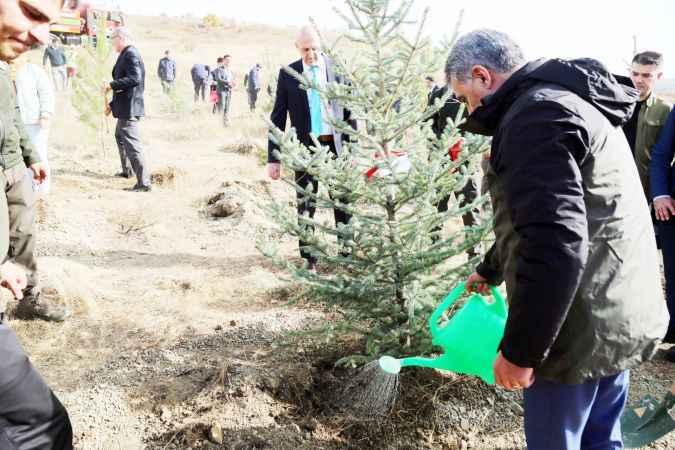 Cumhuriyetimizin 100. Yıl Dönümünde Yozgat'ta 100 Fidan Toprakla Buluştu