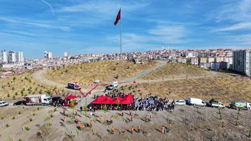 Cumhuriyetin 100 Yılında Keçiören’de 100 Bin Fidan Doğayla Buluştu