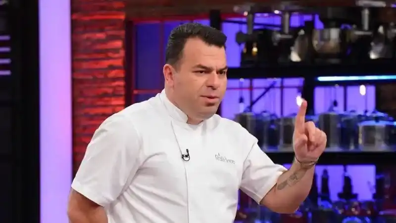 MasterChef Türkiye’ye Konuk Şef Oldu Herkes Bunu Merak Ediyor. Rafet İnce Kimdir?