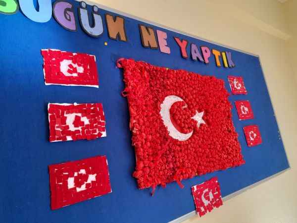 Sarıkayalı miniklerin Cumhuriyet Coşkusu