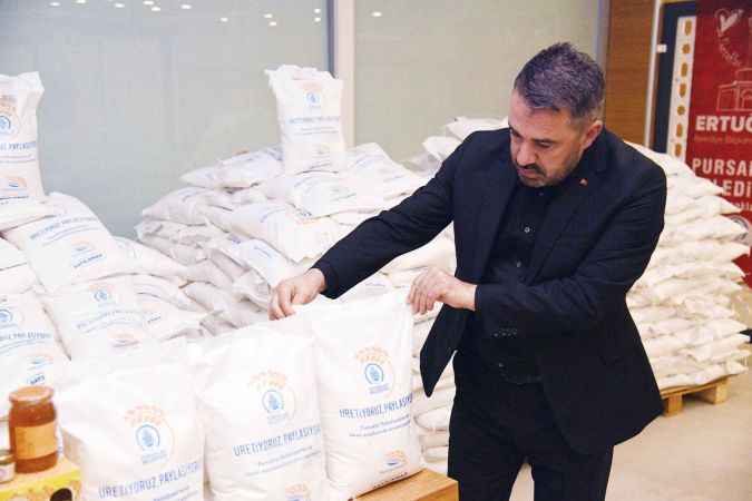 İhtiyaç Sahibi Ailelerin En Büyük Destekçisi Her zaman yanlarında