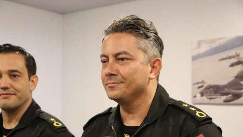 Yarbay Emre Mert kimdir? Solotürk'ün Başarılı Pilotunu Tanıyalım