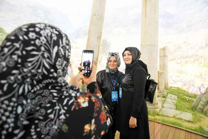 Belediye ücretsiz götürüyor Şehirleri ve kültürlerini tanıyorlar