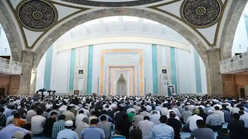 3 Kasım Cuma Diyanet'in Yayınladığı Hutbe: "Zulme Sesiz Kalma"