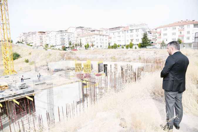 Pursaklar’a Yeni Bir Soluk: Ayyıldız Kapalı Spor Salonu ve Yüzme Havuzu İnşaatı Devam Ediyor