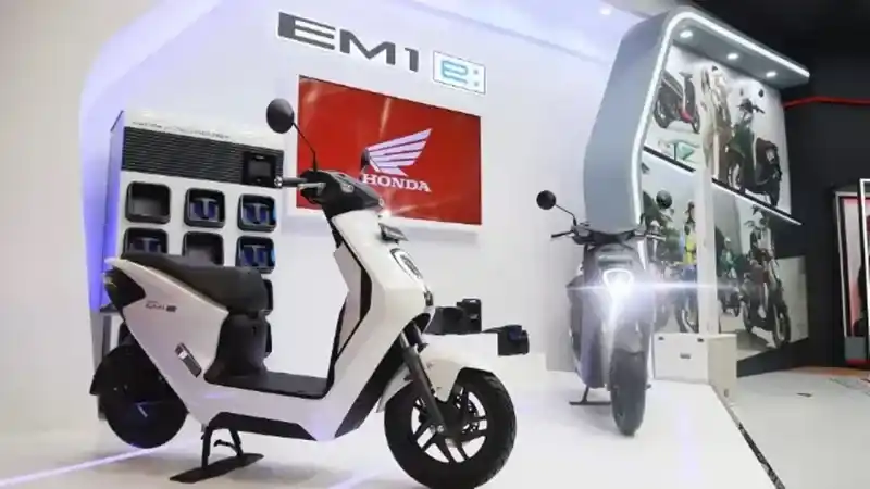 Türkiye'de Elektrikli Motosiklet Devrimi Başlıyor: Honda'nın Yepyeni Modeli EM1 e: Ortalığı Kasıp Kavuracak