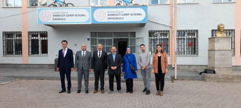 Köyde Okuma Etkinliklerinde Prof. Dr. Mustafa Böyükata Bünyan’ın Köylerine Uğradı