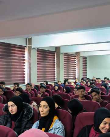 Kadışehri'nde TÜBİTAK Bilim Söyleşileri: Prof. Dr. Muammer Cengil'den Maneviyat Vurgusu