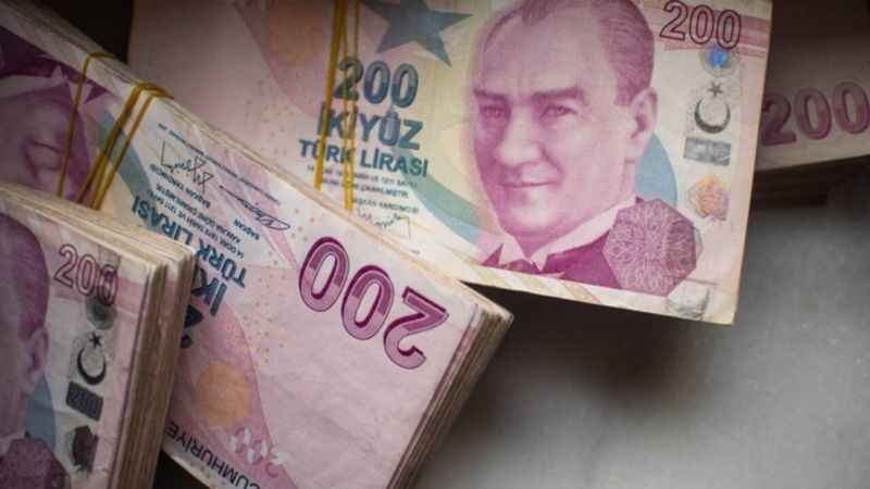 Memur ve Emekli Maaşlarına Enflasyon Ayarı: 2024 Ocak'ta Zamlar Şimdiden Netleşmeye Başladı