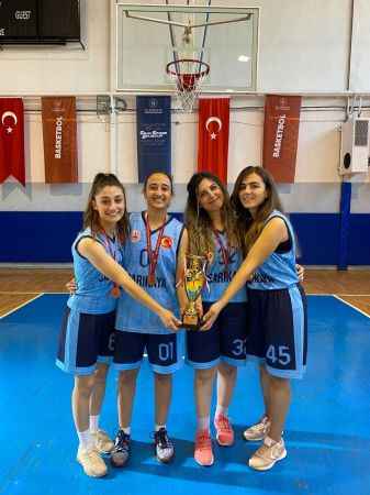 Ankara'da Yozgat'ı Temsil Ettiler: Sarıkaya Halkını Gururlandıran Kadın Basketbol Takımı Dördüncü Oldu!