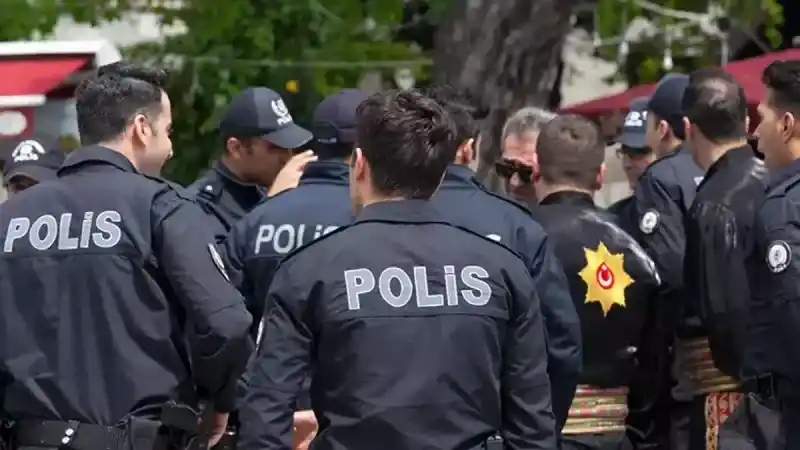 Sincan'da Silahlı Kavga: Bir Kişi Yaralandı, Polis Kaçan Şüpheliyi Arıyor