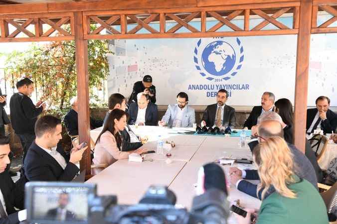 Ankara'da Neler Oluyor Flaş İddia! AK Parti Ankara İl Başkanı Mansur Yavaş'ın Oylarının Düştüğünü Söyledi