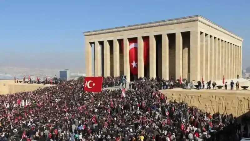 2023 10 Kasım'da Okullar Tatil Olacak mı? Atatürk'ün Vefat Gününde Okul Var mı?