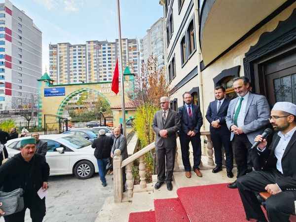 Yozgat’tan Umre Yolculuğu Başladı: Kutsal Topraklara Dualarla Uğurlama