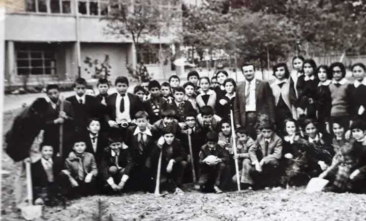 Ankara’da 50 Yıllık Hasret Son Bulacak: Etlik Orta Okulu’nda Tarihi Anlar!
