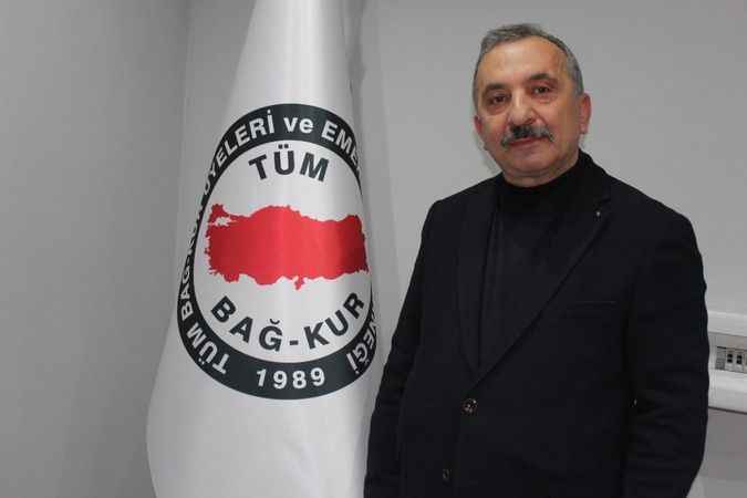 Emekliye Hala 5 Bin TL Ödenmedi: Emekliler Derneğinden Tepki Yağdı