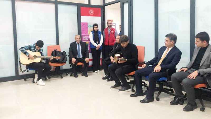 Vali Yardımcısından Yozgat Bozok Üniversitesi Genç Ofis'ine Ziyaret