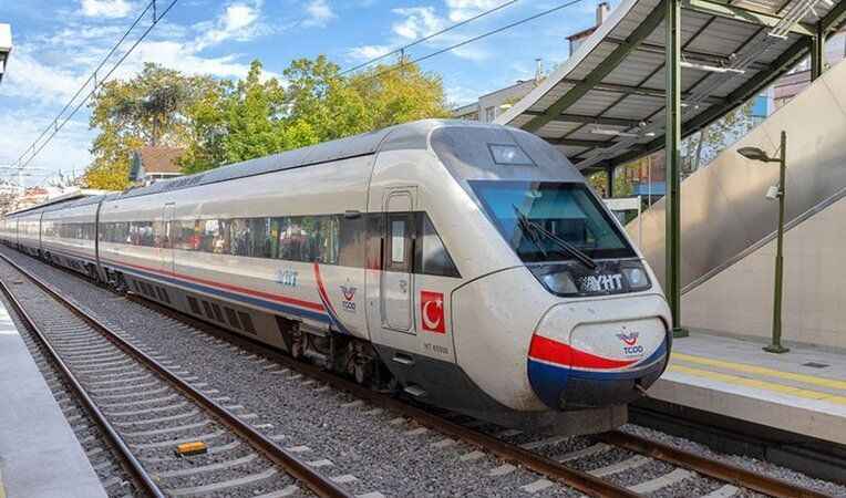 Yozgat Yüksek Hızlı Tren Hattının Yarısı Kayseri'ye Nasıl Gidecek? Ziyaret Sonrası Yeni Detaylar Ortaya Çıktı mı?