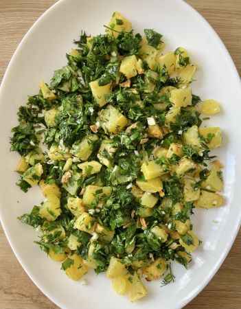 Patates Salatası Böyle Daha Lezzetli: Yenilenen Tarifi Deneyin Pişman Olmayacaksınız!