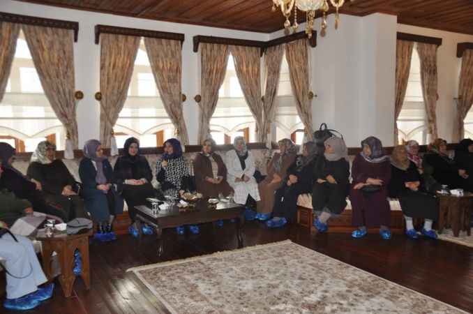 Yozgat'ta Aile Terbiyesi Konulu Çarşamba Söyleşisi Büyük İlgi Gördü