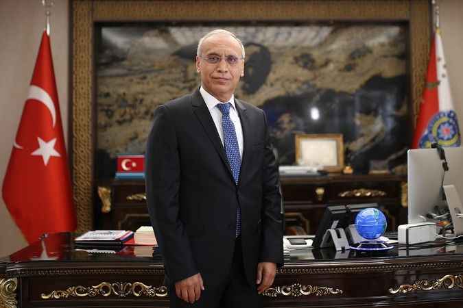 Diyarbakırlılara Gaffar Okkan'ı HatırlatanEmniyet Müdürü: Efsane İşler Yapıyor