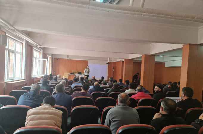 Yozgat Sosyal Hizmet Merkezi Müdürlüğü Sosyolog Merve Er: Teknoloji Bağımlılığına Değindi