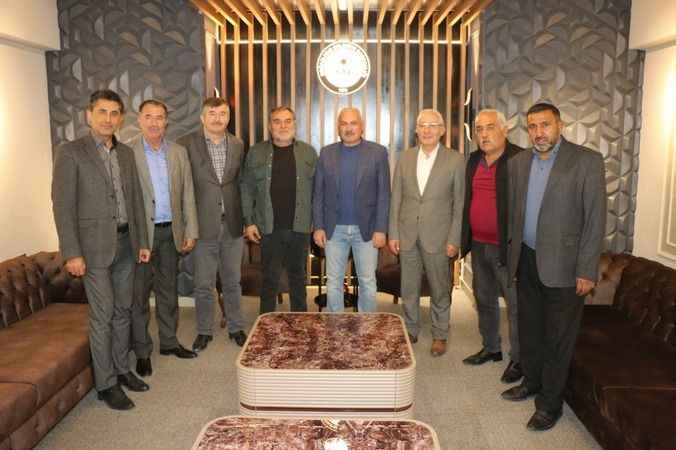 AK Partili Belediye Yozgat'ta Deprem Yardımlarını Sattı İddialarına Yanıt Geldi!