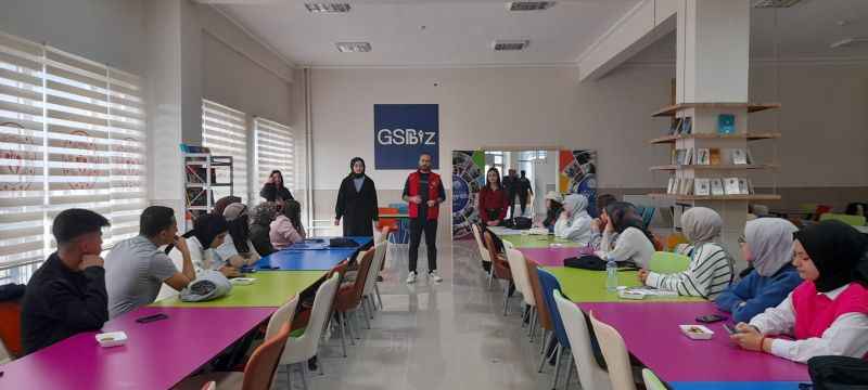 Yozgat Bozok Üniversitesi Öğretim Görevlisi Böyükata: YOBÜ Genç Ofisinde Gençlerle Bir Araya Geldi