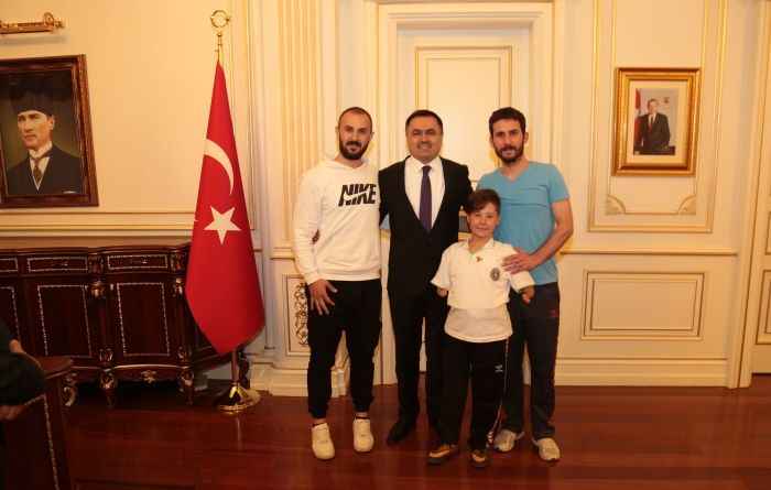 Şampiyona ödül