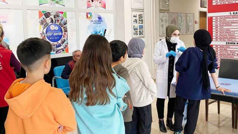Yozgat Gençlik Merkezi'nde Sağlık Rüzgarı Esiyor: Gençler için Ücretsiz Diş Taraması Yapıldı!