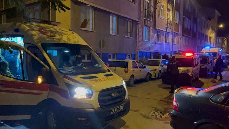 Eskişehir Güllük Mahallesi'nde 3 Kişi Yaralandı: Tartışma Şiddetli Kavgaya Dönüştü!