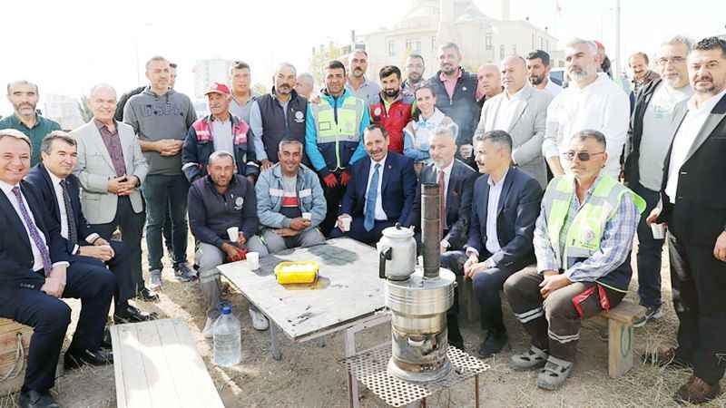 Etimesgut’ta 20 Bin Metrekarelik Alan Ağaçlandırıldı: Toplam 550 Yetişkin Ağaç Dikildi!