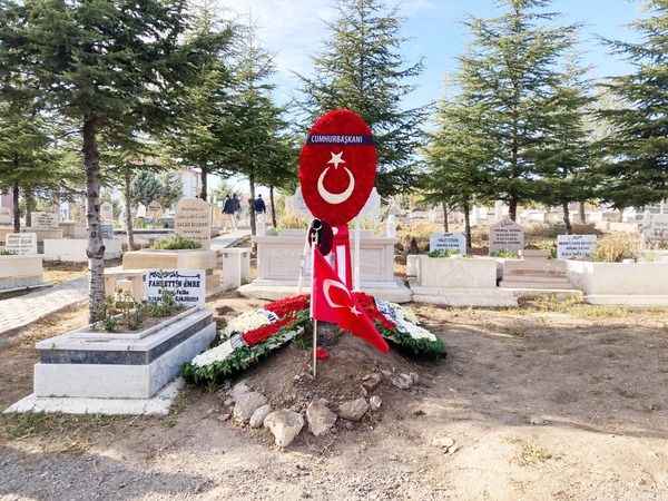 Şehit Piyade Üsteğmen Abdullah Köse'nin Cenazesi Toprağa Verildi: Pençe-Kilit Operasyonu Bölgesi'nin Kahramanı!