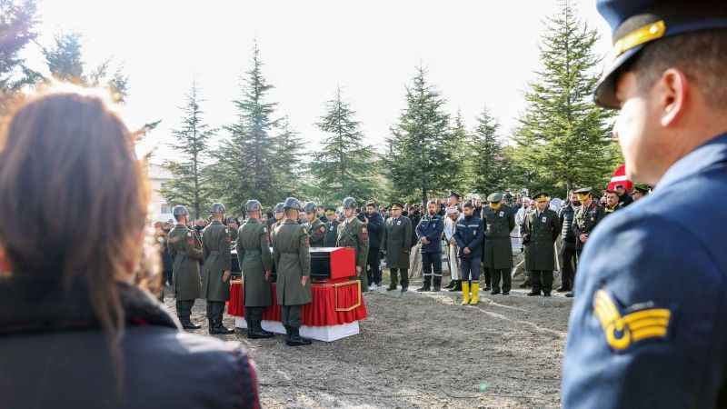 Pençe-Kilit Operasyonunda Şehit Düşen Üsteğmenimiz Keçiören Bağlum Mezarlığı'na Defnedildi